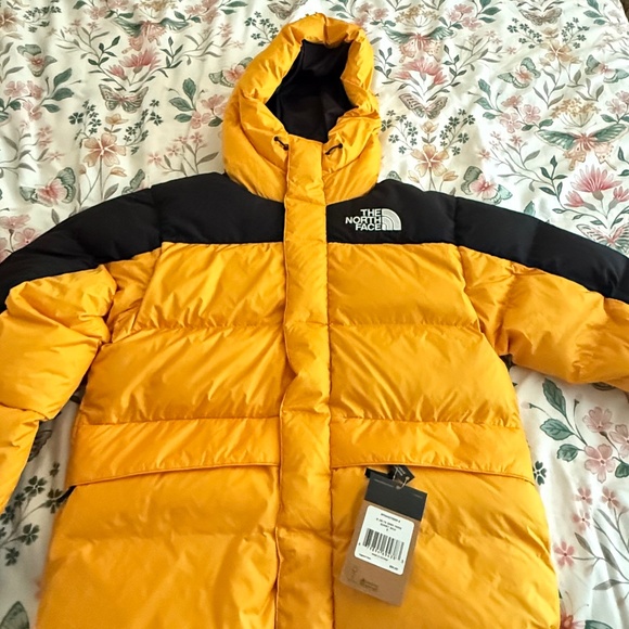 The North Face Men's HMLYN Insulated Short Down Parka, Summit Gold - Picture 1 of 4